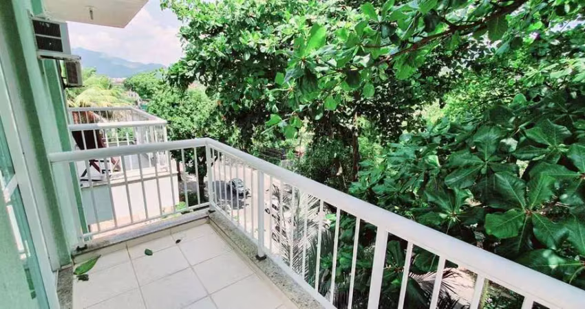 Casa duplex com 3 quartos e uma suíte - bairro da graça - taquara - jacarepaguá