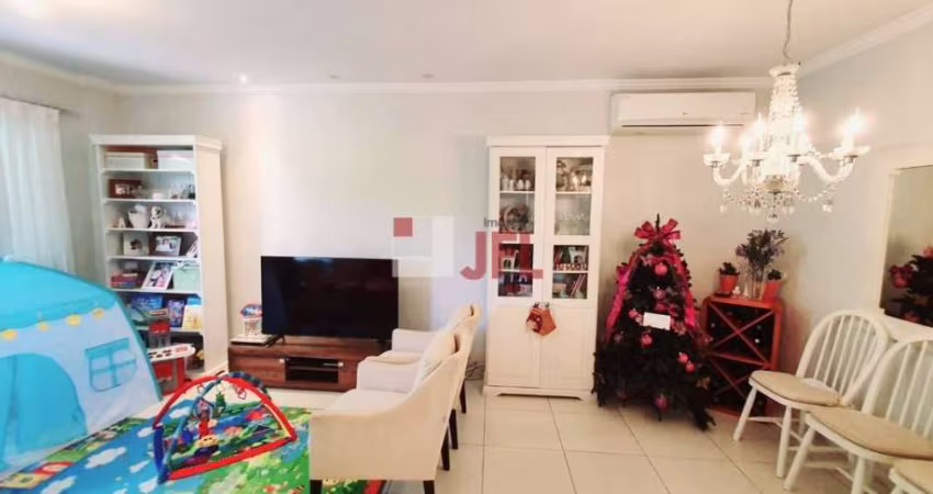 Casa Duplex com 3 quartos e uma suíte - Bairro da Graça - Taquara - Jacarepaguá