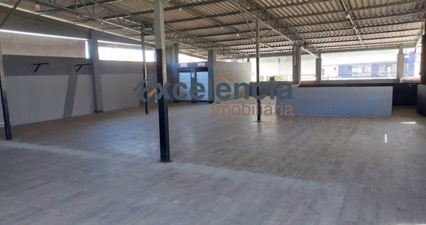 Área comercial com 305m2 em Stella Maris!