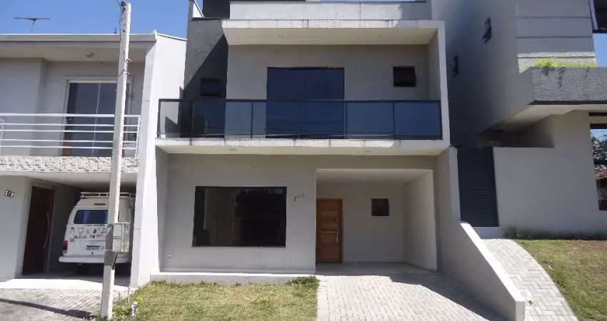 Sobrado para locaçao com 4 quartos no condomínio green line