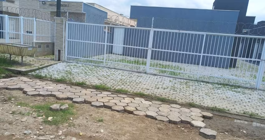 Casa Residencial - Em condomínio
