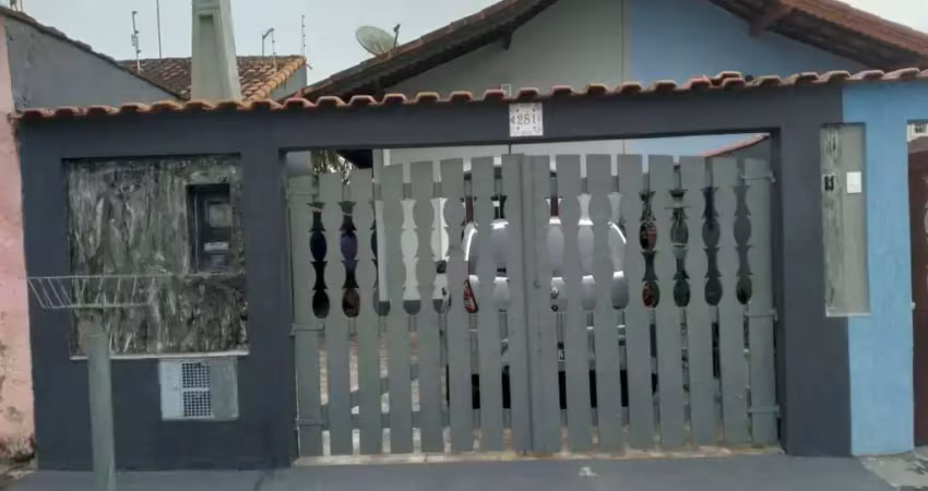 Casa Residencial - Ótima Localização