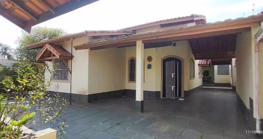 Casa Residencial - Ótima Localização