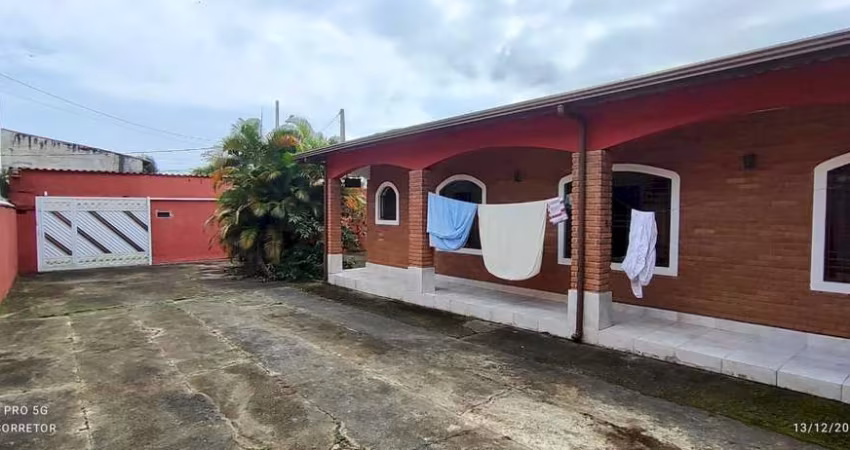 Casa Residencial - Ótima Localização