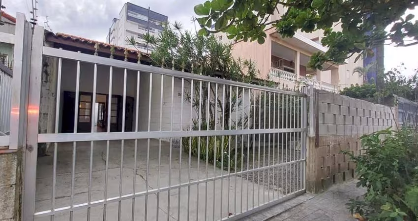 Casa Residencial - Ótima Localização