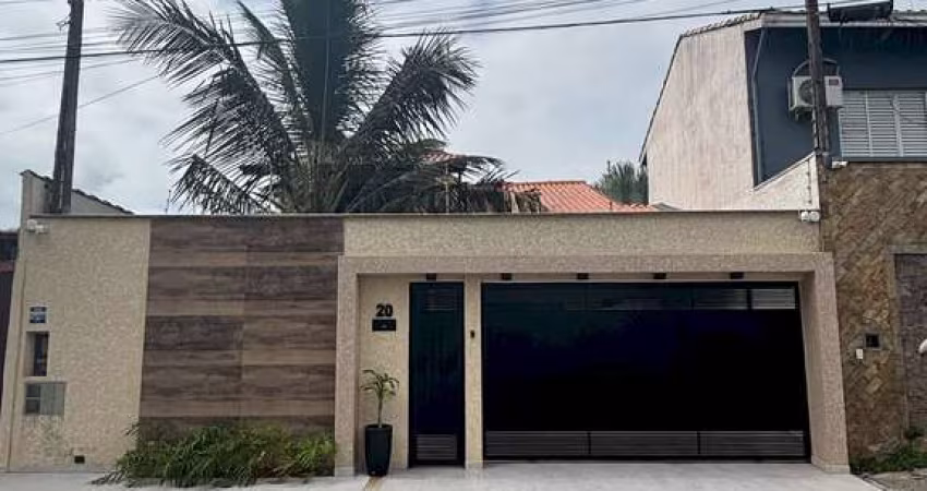 Sobrado Residencial - Lado Praia