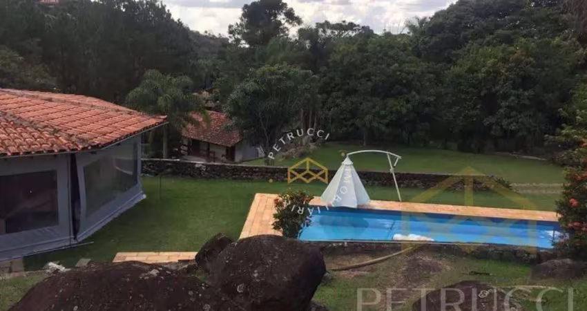Chácara com 5 dormitórios à venda, 2800 m² por R$ 1.400.000,00 - Lopes - Valinhos/SP