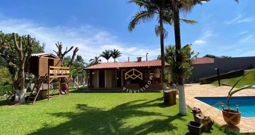 Chácara com 3 dormitórios à venda, 1066 m² por R$ 1.540.000,00 - Condomínio Ana Helena - Jaguariúna/SP