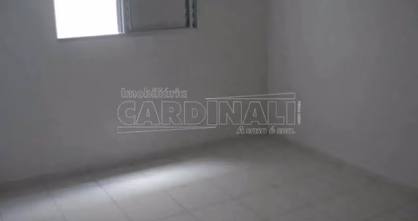 Apartamento com 1 quarto para alugar na Rua Jacinto Favoreto, 945, Jardim Lutfalla, São Carlos