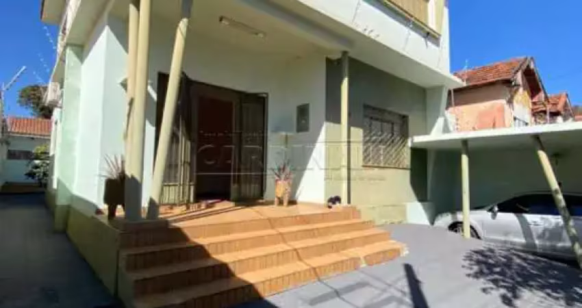 Casa de três dois um dormitório na vila prado em são carlos.