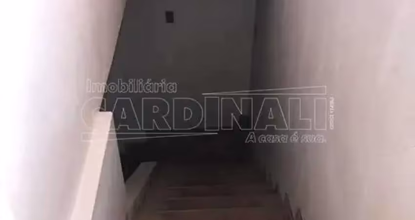 Casa sobrado com 2 dormitórios e 1 suíte no Centro próxima ao Hospital São Francisco em Araraquara