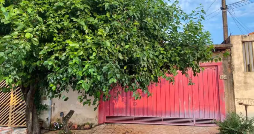 Venda de Casa - Padrão no bairro Residencial Astolpho Luiz do Prado em São Carlos/SP