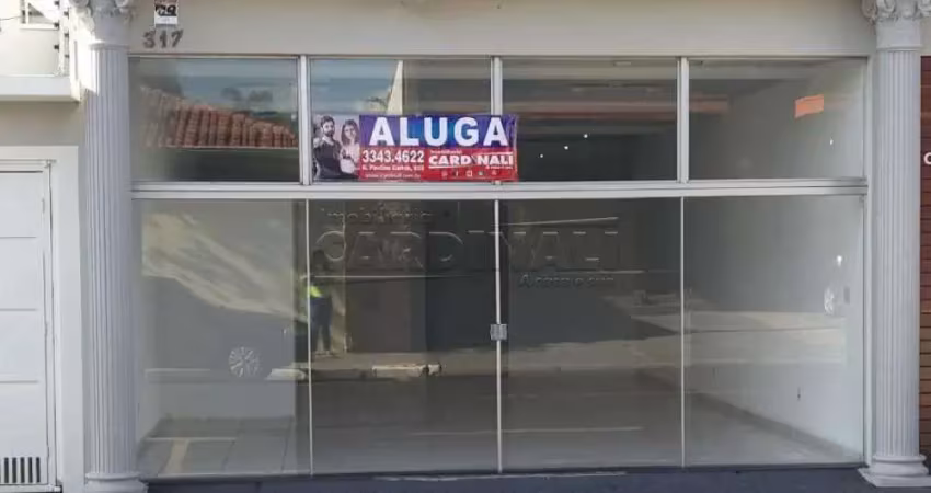 Salão comercial com ótima localização no centro de ibaté!! aluguel por r$1.500,00 + r$50,00 iptu.