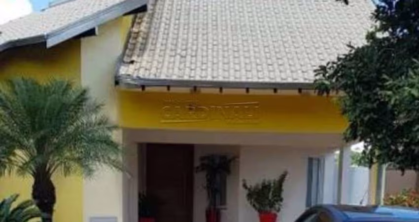 Casa em condomínio