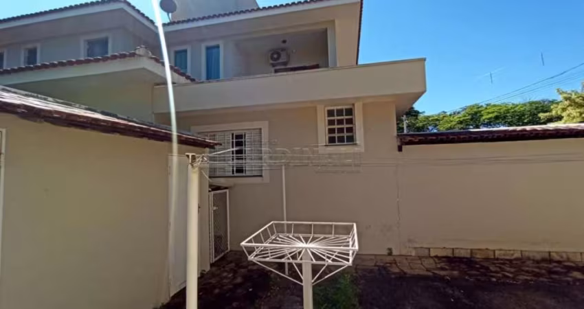 Casa Sobrado Condomínio em São Carlos