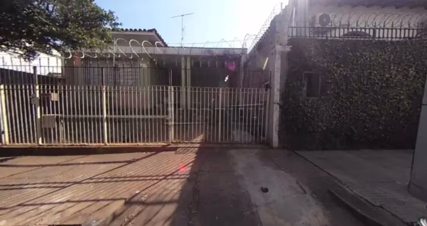 Casa com 3 quartos para alugar na Rua São Sebastião, 1379, Centro, São Carlos
