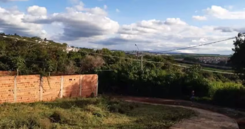 Terreno à venda na Rua Oswaldo Vianna Salgado, Esquina, S/n, Jardim das Torres Prolongamento, São Carlos