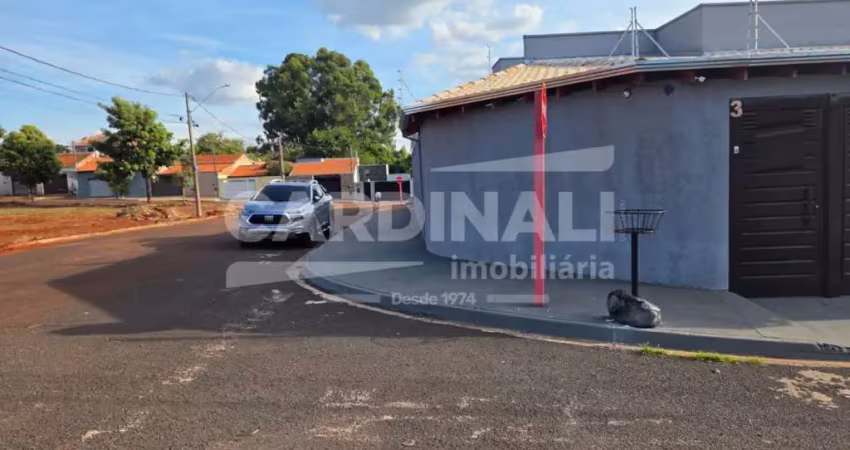 Casa com 2 quartos à venda na Avenida Felix Esteves Torres, 5, Residencial Acapulco, Araraquara