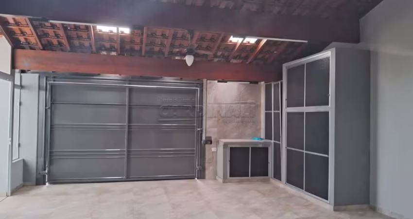 Linda casa com ótima localização, bairro totalmente planejado