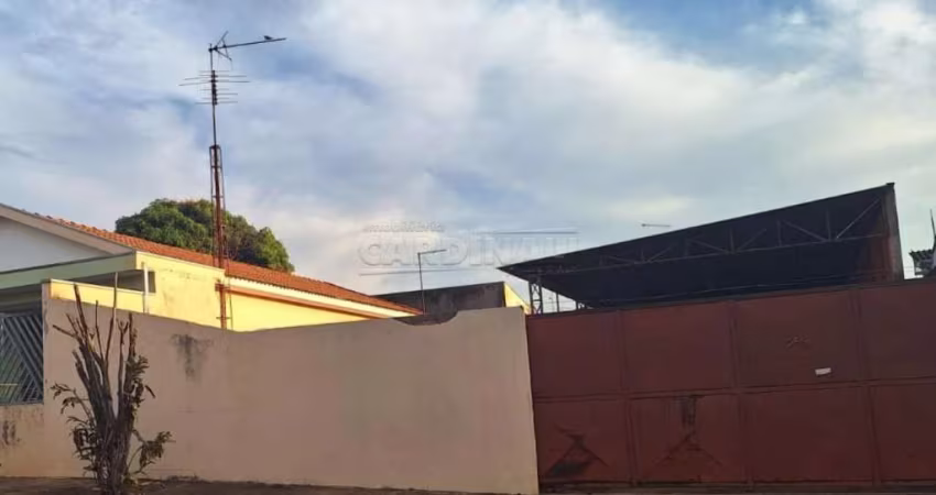 Terreno no Jardim Menzani Ibaté- 275m², próximo à praça, por R$ 160 mil