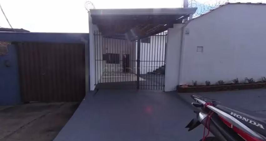 Casa com 3 dormitórios e 1 suíte no Parque Arnold Schimidt próxima a USP em São Carlos