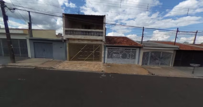 Imóvel muito bem localizado, seguro e próximo a Rodovia e outros pontos da cidade.