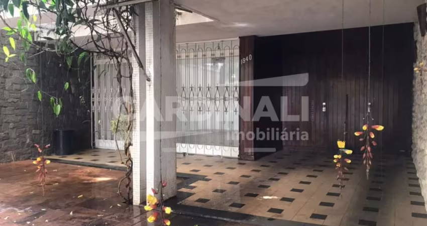 Ótima localização, sendo imóvel comercial ou residencial ao lado da Santa Casa