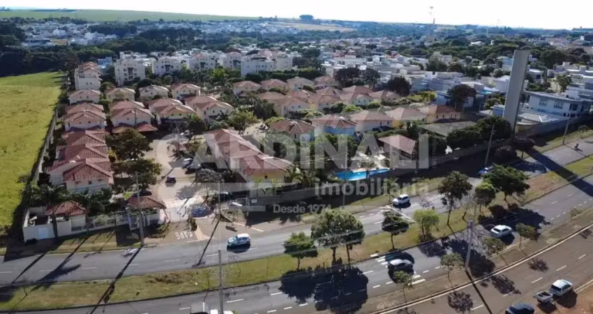 Condomínio seguro, com portaria 24 horas, com lazer completo, e pertinho do Shopping Iguatemi.
