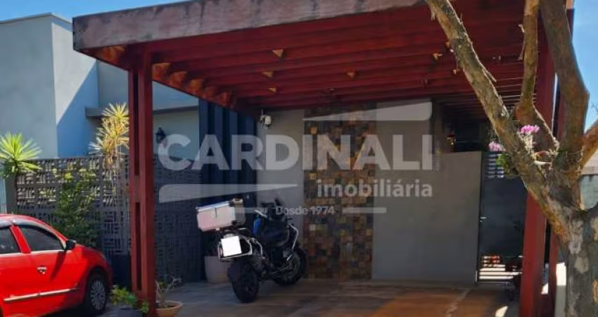 Casa confortável e aconchegante em condomínio fechado!