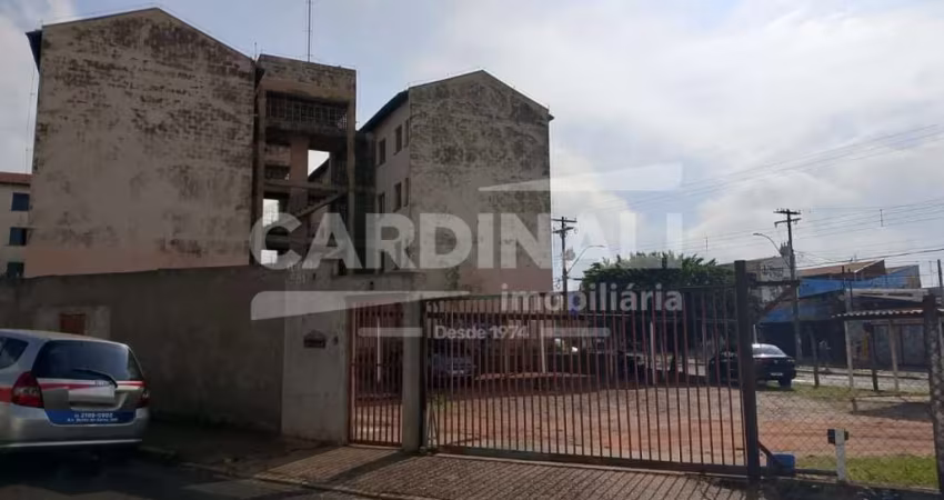 Apartamento com boa localização, próximo a escola e creche.