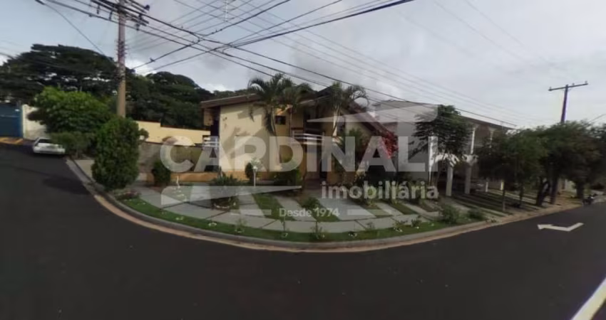 Casa Sobrado Condomínio em São Carlos