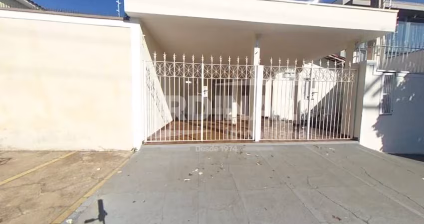 Casa de dois dormitórios com ótima localização