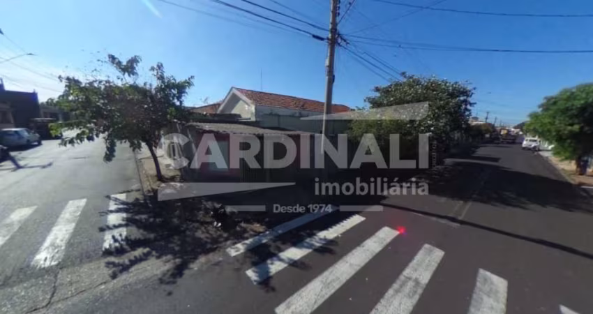 Imóvel bem localizado no bairro Vila Prado.