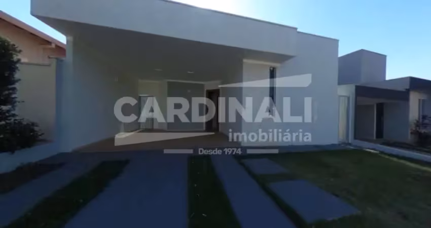 Oportunidade de casa em condomínio com 03 suítes, condomínio com área de lazer completo.