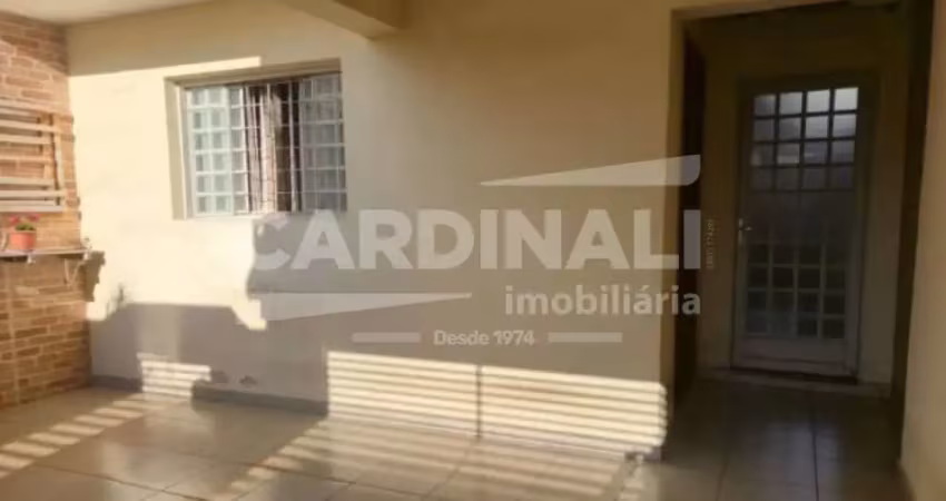 Imovel com 193,88m² construídos sendo 2 dormitórios
