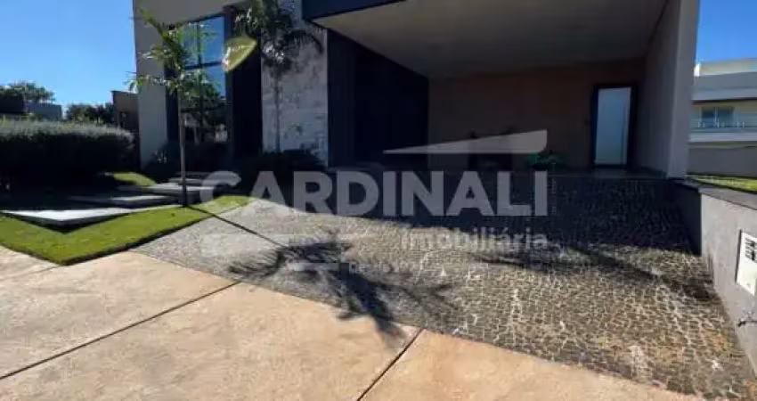 Casa com excelente localização, próximo supermercados e faculdades.