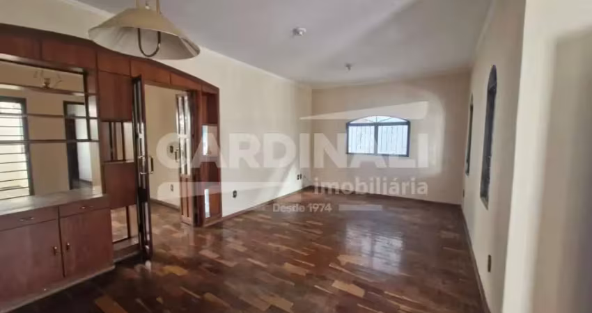 Casa com 3 quartos à venda na Alameda das Azaleias, 391, Cidade Jardim, São Carlos
