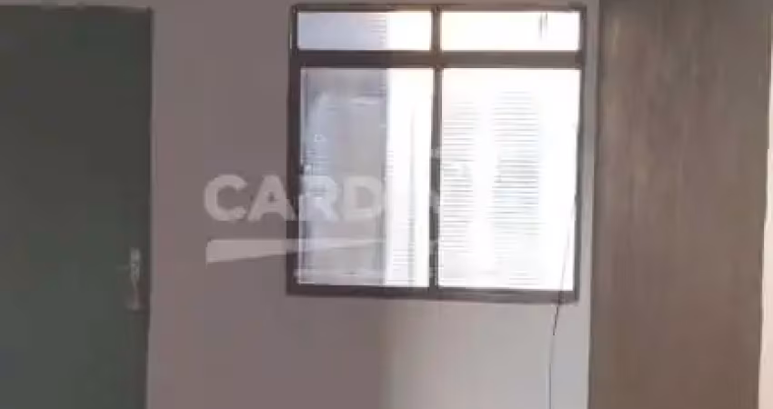 Apartamento com boa localização, próximo a escolas e creche.
