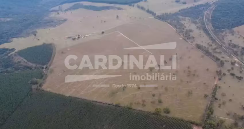Propriedade rural bem pertinho do centro de itirapina.