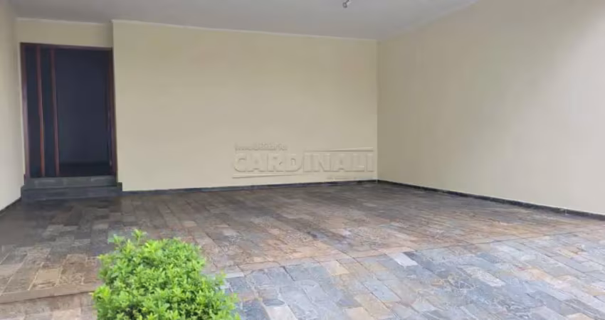 Casa com 3 quartos para alugar na Rua Victor Lacorte, 1002, Jardim Morumbi, Araraquara