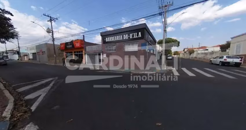 Casa com 3 quartos para alugar na Avenida Teixeira de Barros, 522, Vila Prado, São Carlos