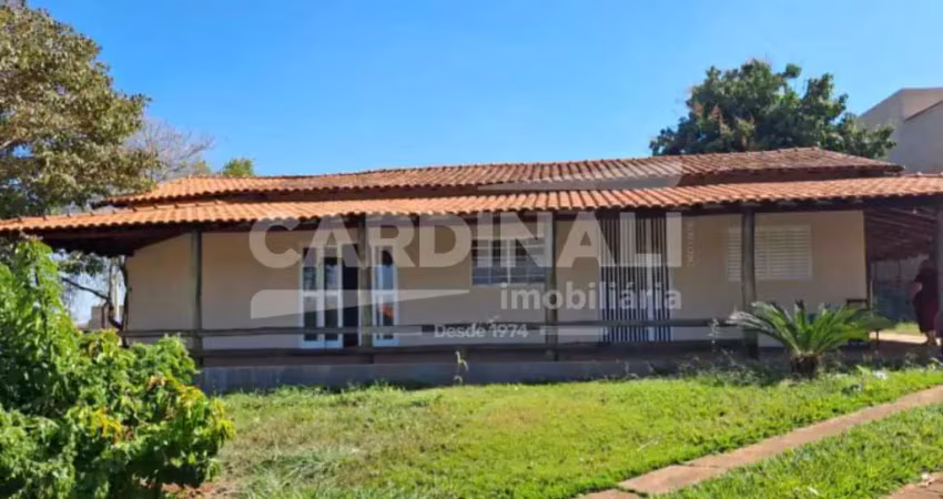 Casa com 3 quartos à venda na Rua Gil Martinez Perez Filho, Casa, 235, Jardim Universal, Araraquara