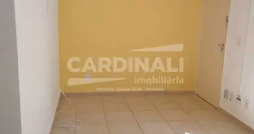 Apartamento com 2 quartos para alugar na Rua Treze de Maio, BLOCO 02, 860, Vila Xavier (Vila Xavier), Araraquara