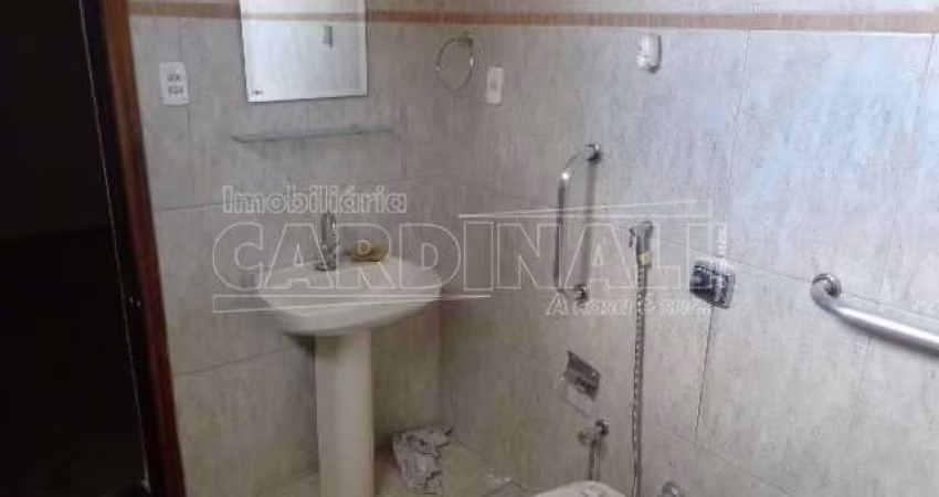 Casa residencial ou comercial com 3 dormitórios e 1 suíte no centro de São Carlos
