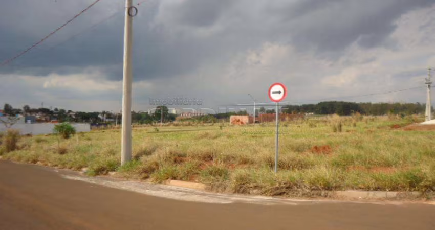 Terreno Padrão em São Carlos
