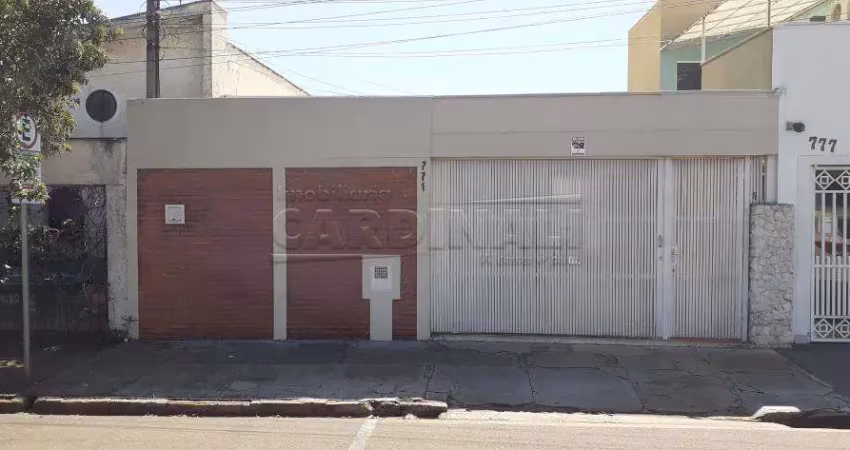 Casa com 4 quartos para alugar na Rua Bento Carlos, Próximo Varejão da Qualidade, 771, Centreville, São Carlos