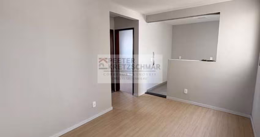 Apartamento à Venda no Bairro Adhemar Garcia – Joinville/SC | 2 Quartos, 1 Vaga, Reformado