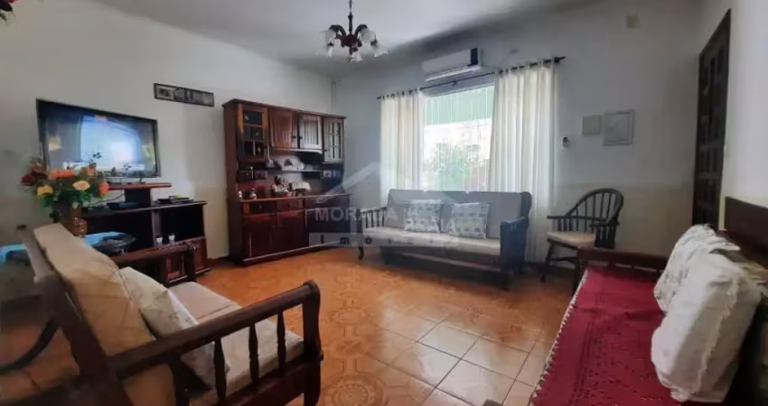 Casa isolada de 2 dormitórios no tude bastos - praia grande!!!!