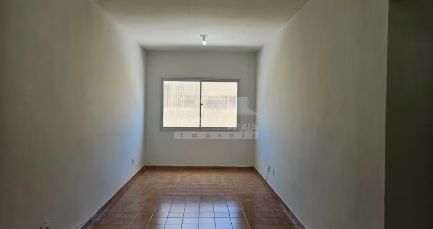 Ótimo apartamento, de 2 Dormitórios,  avenida Paris, BOQUEIRÃO à 500 metros da praia.