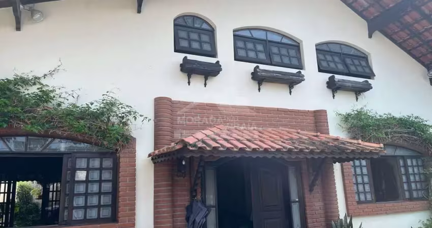 Casa no isolada no canto do forte, 3 dormitórios, 2 vagas, confira na imobiliária em praia grande